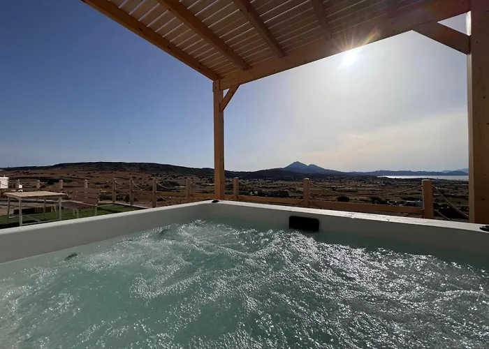 Bayview With Jaccuzi - Milos Zefiría